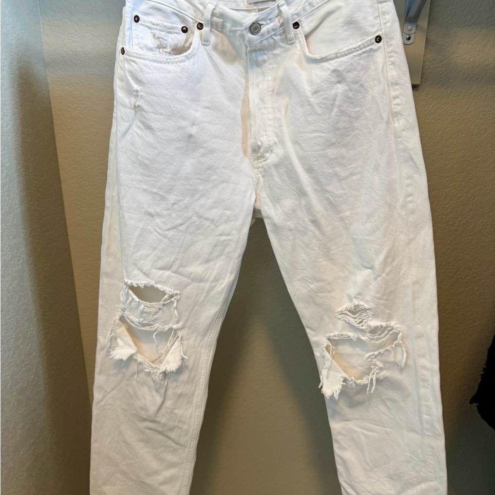 Stylish White Distressed Jeans